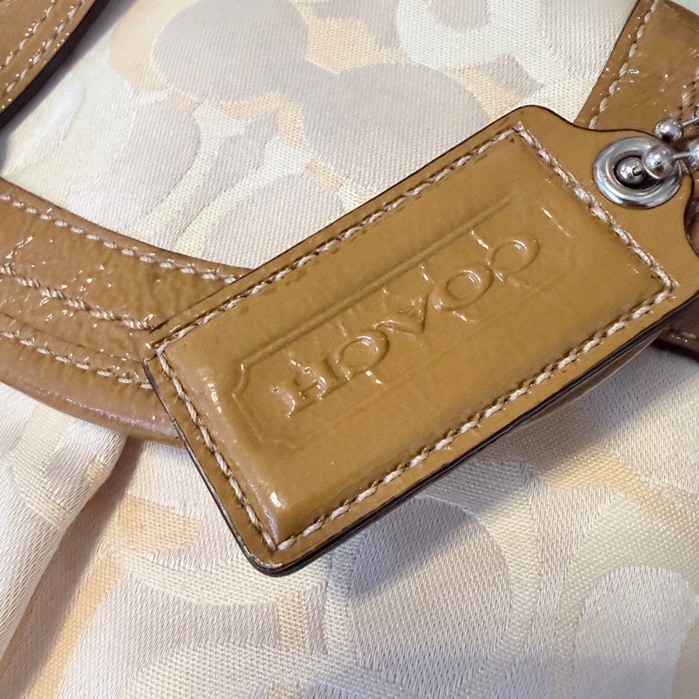 Vintage Coach Y2K Signature Soho Shoulder Handbag F15679 Khaki/Cream - Picture 11 of 12